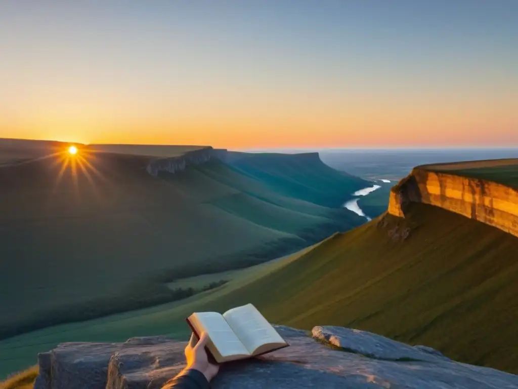 Figura solitaria en un acantilado, sostiene un libro de poesía mientras el sol se pone, transmitiendo el poder transformador de las palabras poéticas